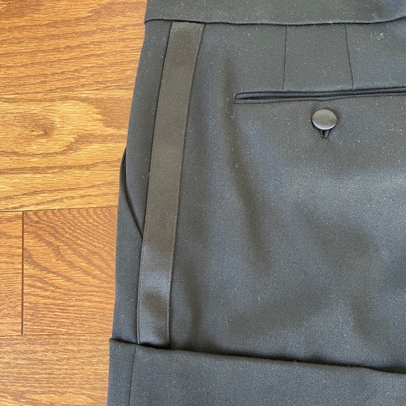 Rachael Zoe tuxedo shorts. Size 2 - Picture 5 of 6